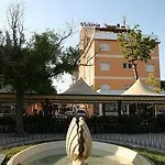 Victoria Hotel 3*